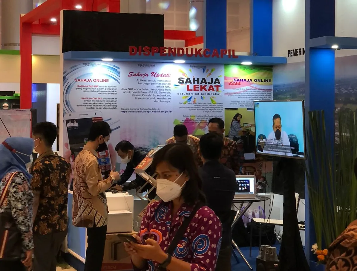 Pelayanan Publik  di Surabaya Diminta Terus Ditingkatkan