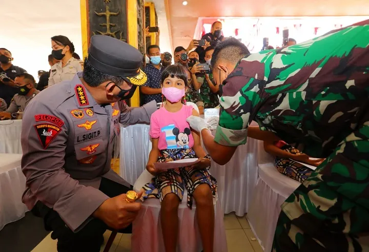 Menhan dan Kapolri Kagumi Vaksin Nusantara
