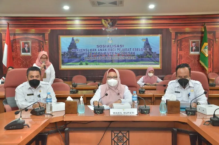 Wabup Gresik Sosialisasi Konvensi Hak Anak kepada Pejabat Eselon II