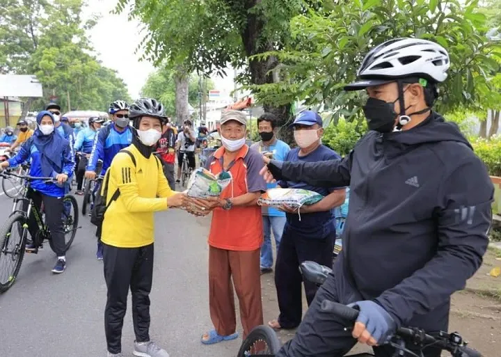 Wali Kota Madiun Gowes Bareng Wartawan dalam Peringatan HPN