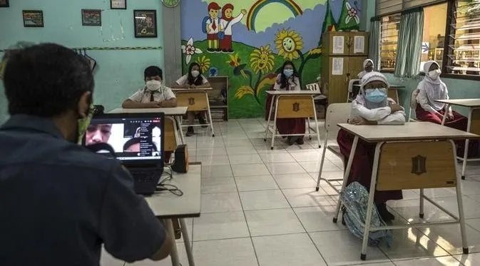 Siswa yang Pilek, Langsung Di-Swab