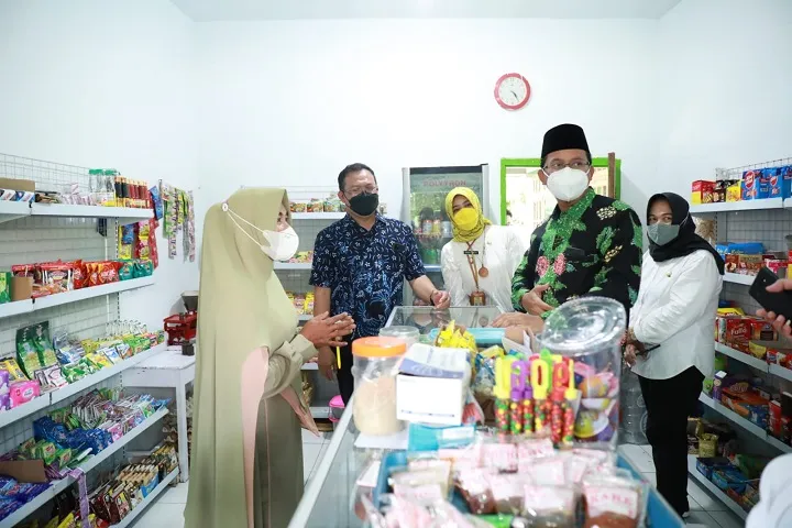 Bupati Sidoarjo Gus Muhdlor Bedah 1.000 Warung