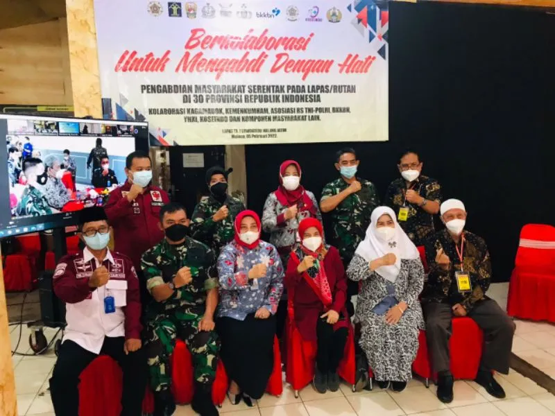 KAGAMADOK, BKKBN serta TNI-POLRI Beri  Layanan Kesehatan Gratis