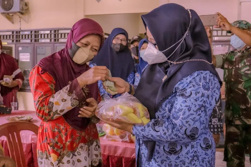 Pemkab Gresik Gelar Operasi Pasar Minyak Goreng Murah