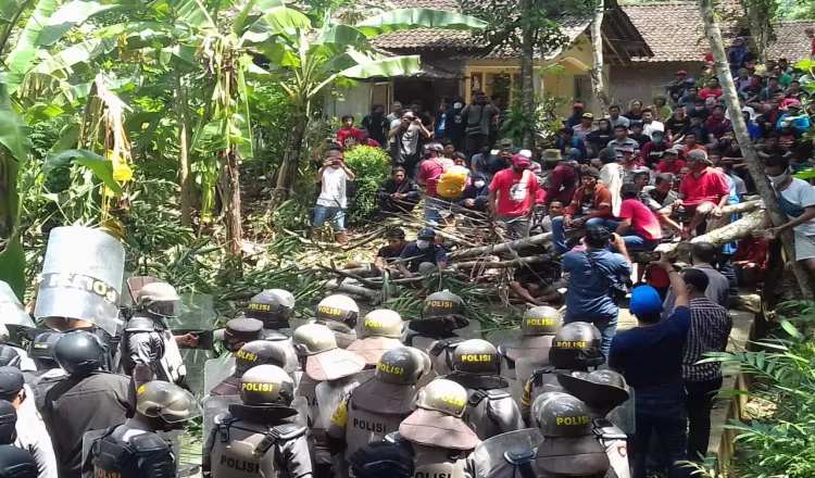 Penyerbuan Aparat ke Proyek Tambang Desa Wadas, Dikritik DPR-RI