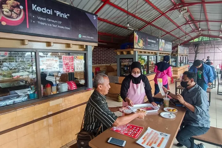 SIG Bina Penyandang Disabilitas Berwirausaha di Pujasera Wisma A Yani