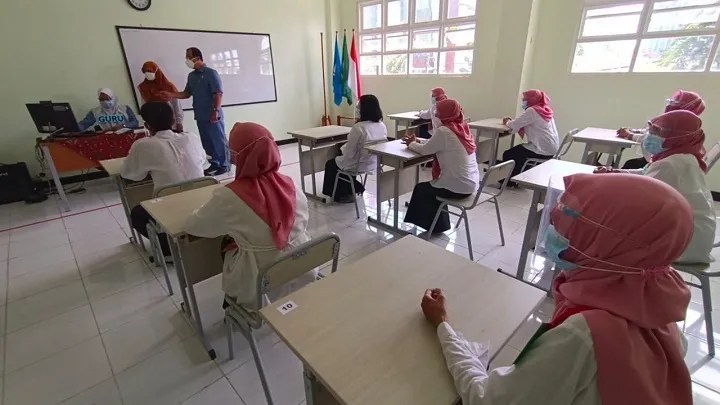 Surabaya Optimis PTM 100 Persen