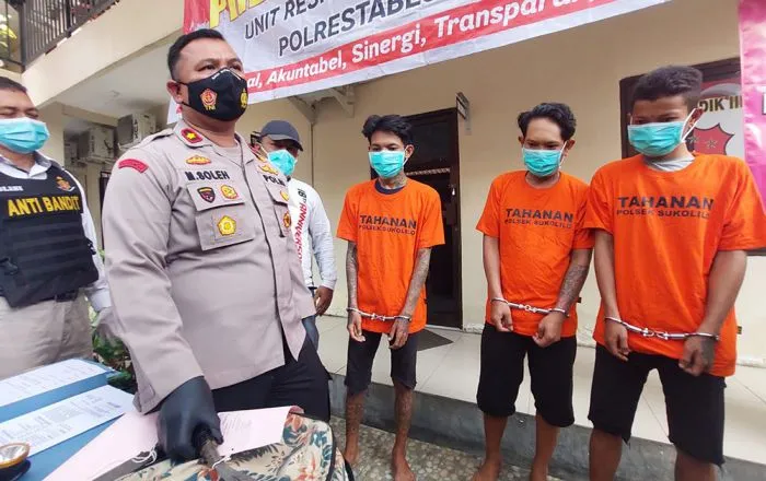 Acungkan Sajam untuk Konten, 3 Pemuda Diringkus Polisi