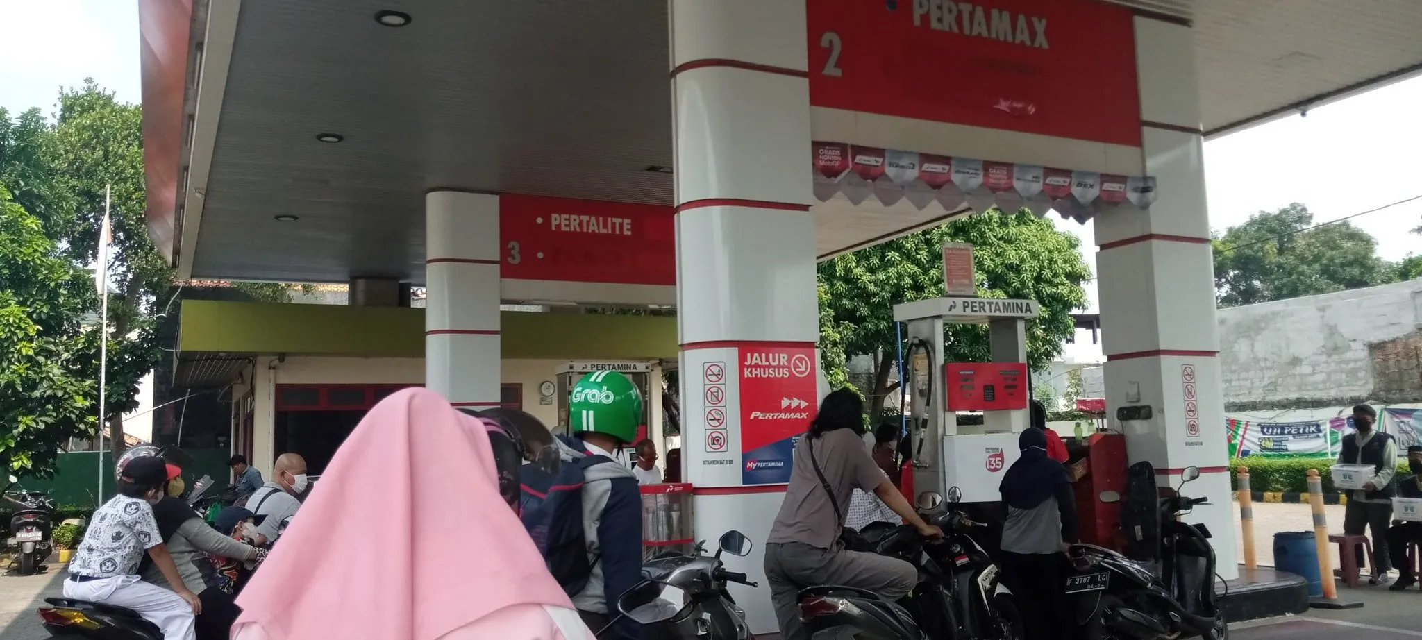 1 April Pertamax Dipastikan Naik, Masyarakat Berharap Hanya April Mop