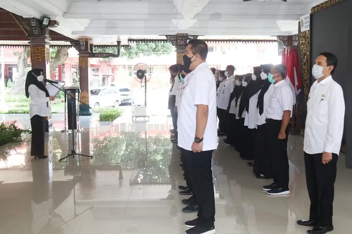 Kukuhkan Pengurus P2TP2A Kabupaten Mojokerto, Bupati Ikfina Minta Pelayanan Spesifik dan Paripurna