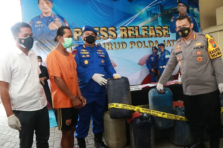Pengiriman 4,5 Ton BBM Subsidi Ilegal dari Sumenep, Digagalkan