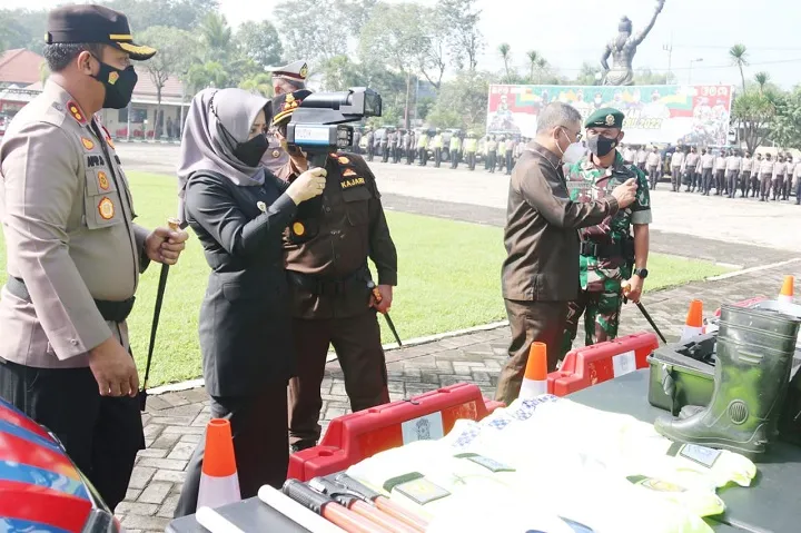 Polres Mojokerto Gelar Apel Operasi Ketupat Semeru 2022
