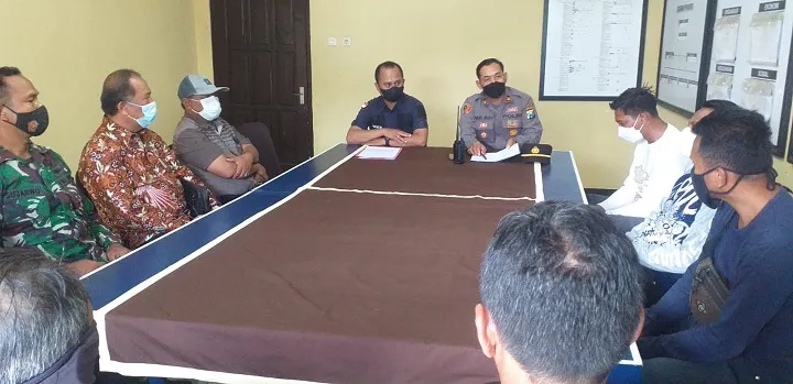 Polsek Nglegok Lakukan Proses Restorative Justice Terhadap Pelaku Pencurian Nanas Milik PT Perkebunan Nggambar