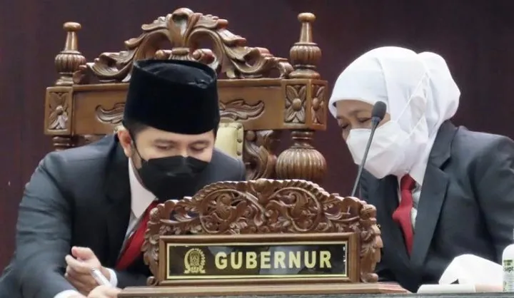 Pilkada Jatim 2024, Khofifah Bakal tak Gandeng Emil