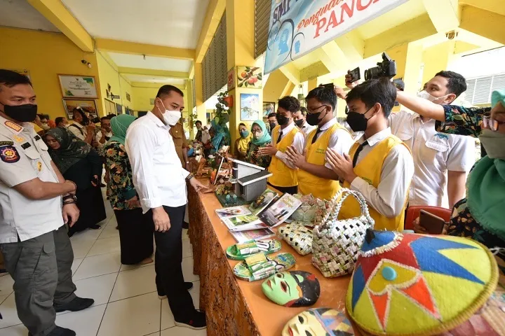 Gandeng Bank Jatim, KIA Bisa Buat Jajan di Kantin Sekolah