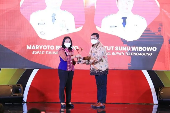 Kali Keempat Pemkab Tulungagung Terima Penghargaan Kabupaten Layak Anak
