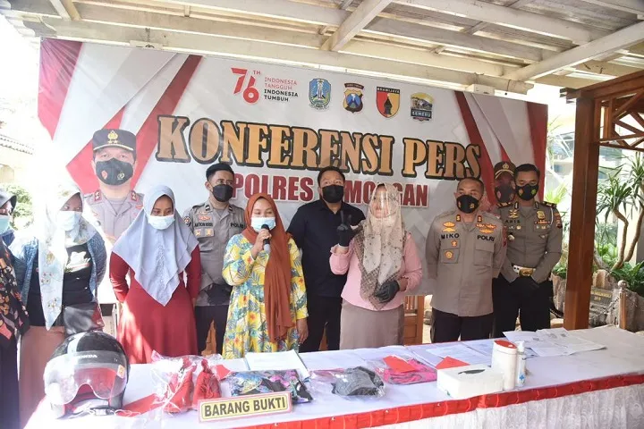 Emak-emak yang Menutup Plat Motor Pakai CD, Malah Dijadikan Duta Tilang ETLE