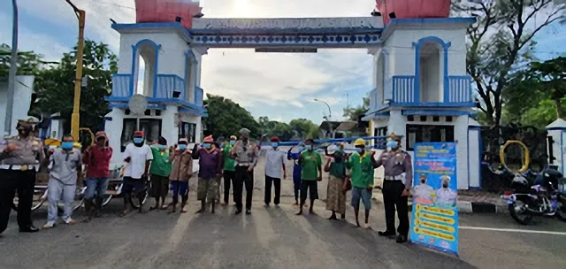 Satlantas Polres Pasuruan Kota Sosialisasi ke Supir Angkutan Umum