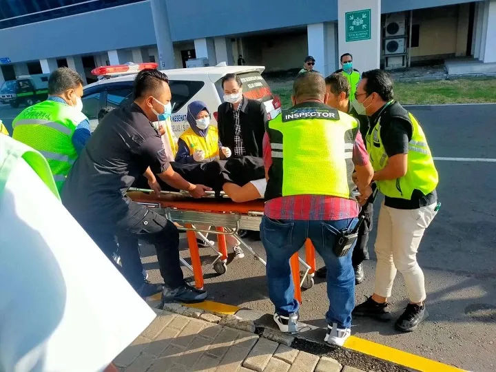 Pesan Almarhum ke Anaknya: "Bapak yang Gak Kuat..."