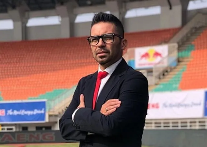 Tak Hanya Rumor, Javier Roca Resmi Berpisah dengan Persik Kediri