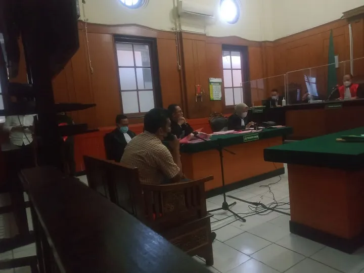 Proyek Pipa Gas Abal-Abal, Tipu Ratusan Juta