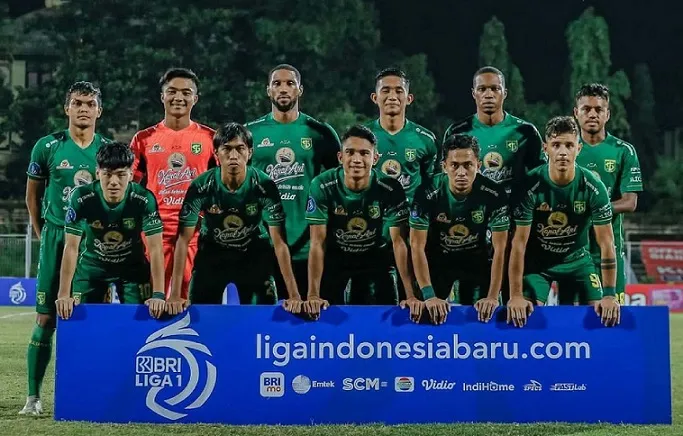 Bertandang ke Markas PSS Sleman, Aji Santoso Ungkap Peluang Persebaya Menang