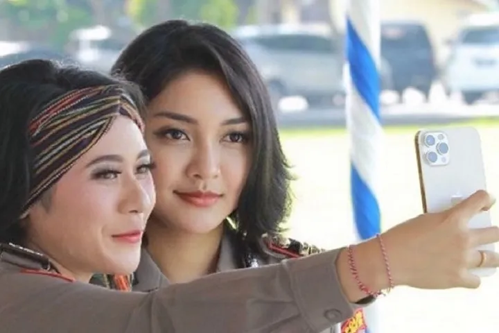 Dirumorkan Dekat dengan Irjen Ferdy, Polwan Cantik AKP Rita, Bersuara di Instagram