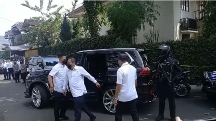 Uji Balistik di Rumah Irjen Ferdy, Dikawal Brimob Bersenjata Laras Panjang