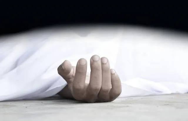 Mayat Pria Ditemukan  di Semak - semak Bundaran Waru