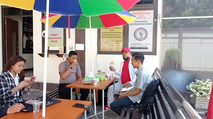Polsek Rungkut Dirikan Coffee Break Dilengkapi WiFi