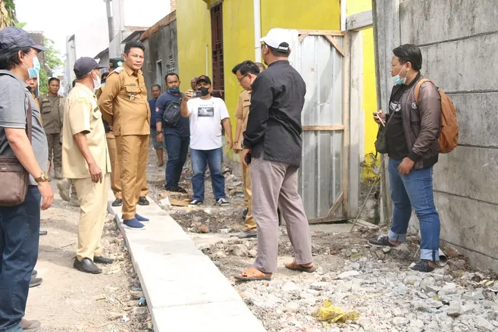 Sidak Proyek Saluran Air, Wabup Sidoarjo Minta Pembangunan Sesuai Spek