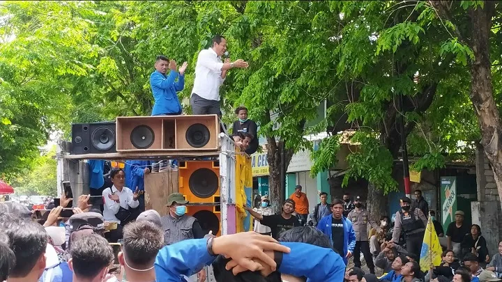 Gelombang Demo Tolak Kenaikan BBM di Lamongan Terus Terjadi