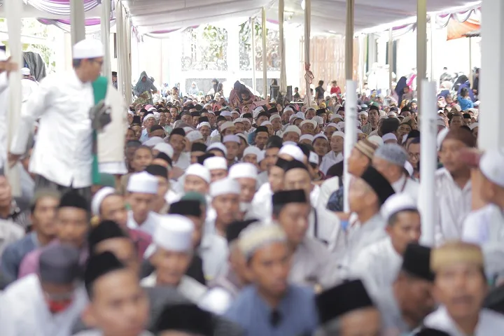20 Ribu Jamaah Hadiri Haul ke 38 Habib Husein Bin Hadi Al Hamid di Probolinggo
