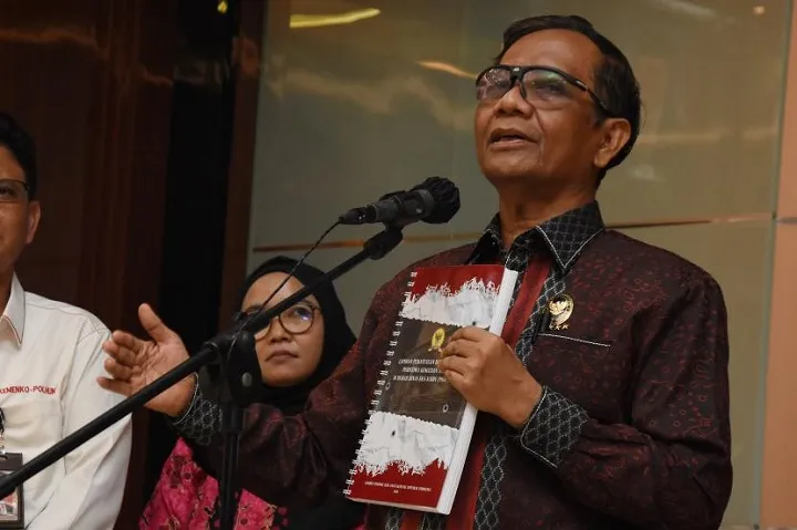 "Sambo Jangan Mengelak, Kau Pembunuh Berencana!"
