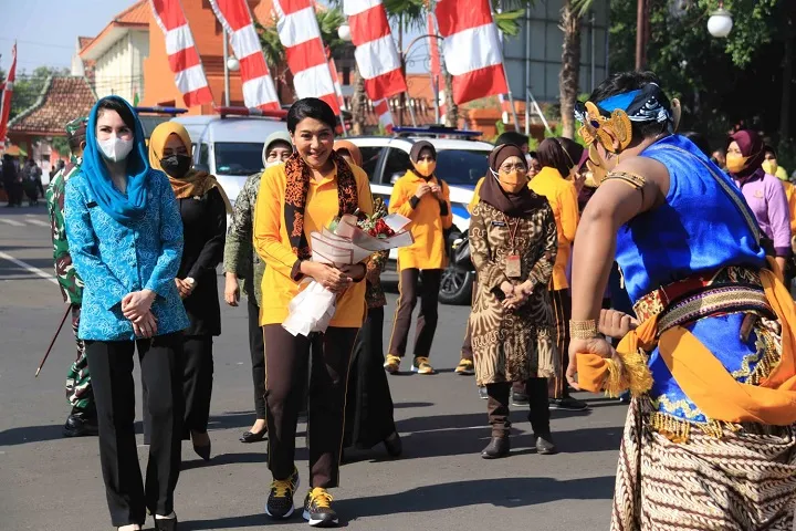 Percepatan Penurunan Stunting, Istri Panglima TNI Kunjungi Bumi Majapahit