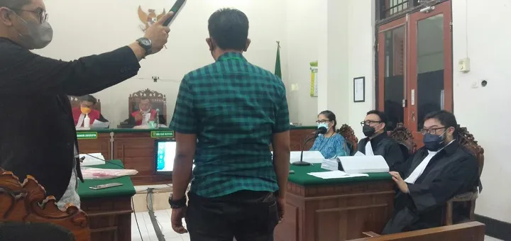Terdakwa Feni Talim, BAP Penyidik Kepolisian Didapat dari Tekanan
