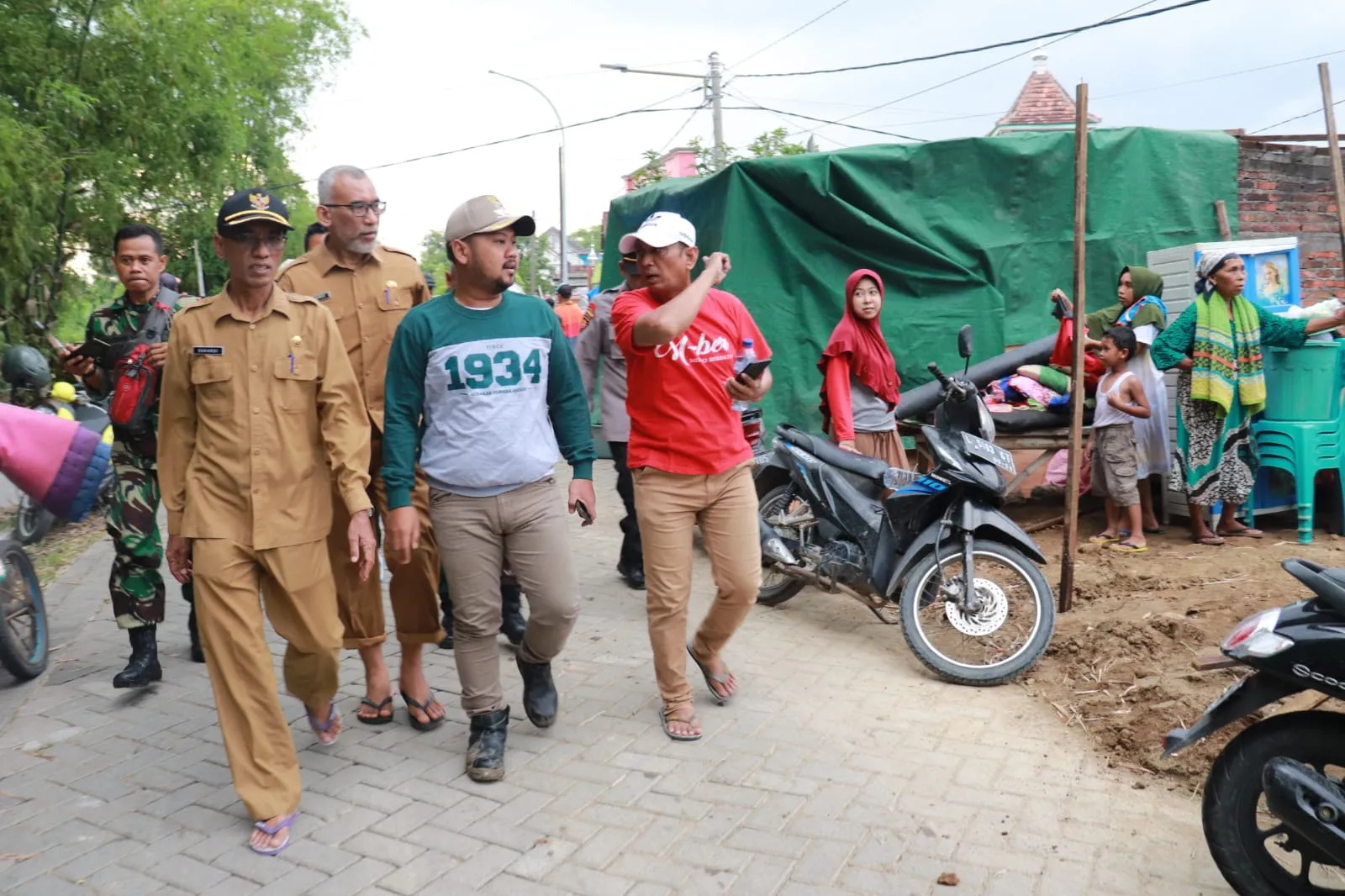 Tanggul Anak Kali Lamong Jebol, Gus Yani Kerahkan Ekskavator
