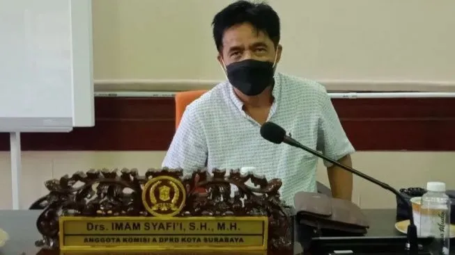 Perwali RT/RW/LPMK Tak Kunjung Disahkan Wali Kota Eri, Komisi A DPRD Duga Ada Kepentingan Politik