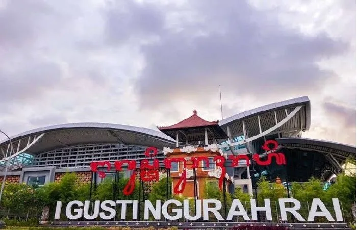Bandara Internasional I Gusti Ngurah Rai.
