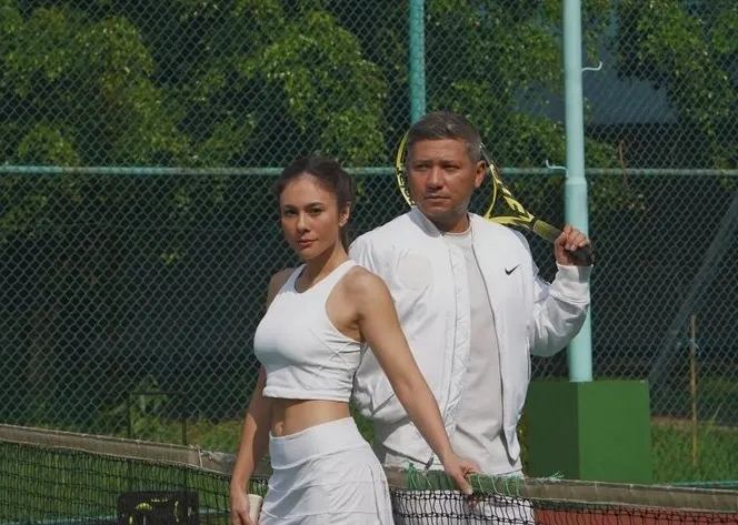 Wulan Guritno dan Gading Marten Siap Lawan Dion Wiyoko dan Enzy Storia di Tiba - Tiba Tenis