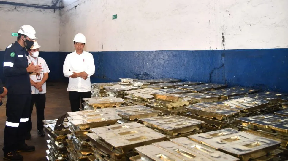 Pemerintah Serius Hilirisasi Timah, Jokowi Tinjau Proyek Smelter di Bangka Barat