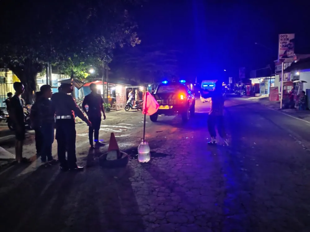 Kendarai Motor, Remaja Tewas di Bawah Kolong Truk Parkir