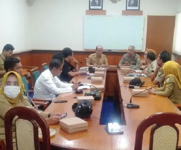 Tim Satgas Penanganan Rokok Ilegal Kabupaten Sampang Gelar Rapat Koordinasi