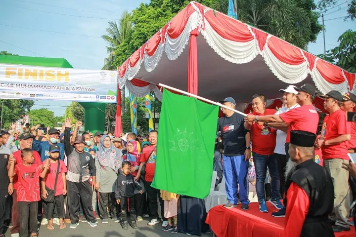 Muhammadiyah Lamongan Gelar Jalan Sehat