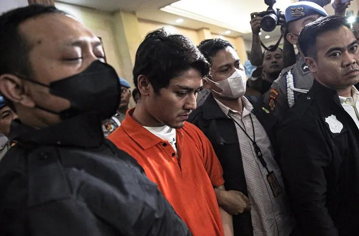 Meski Dibela Advokat Papan Atas, Rizky Billar Tetap Ditahan