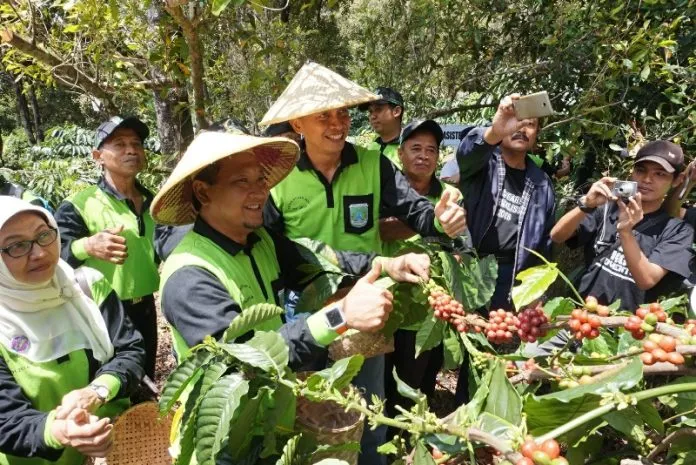Dinas Pertanian Pasuruan Bantu Petani Kopi untuk Pasarkan Produknya