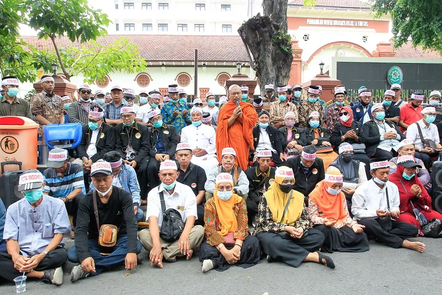 Ratusan Tokoh Agama Gelar Aksi Damai dan Doa Bersama untuk Mas Bechi