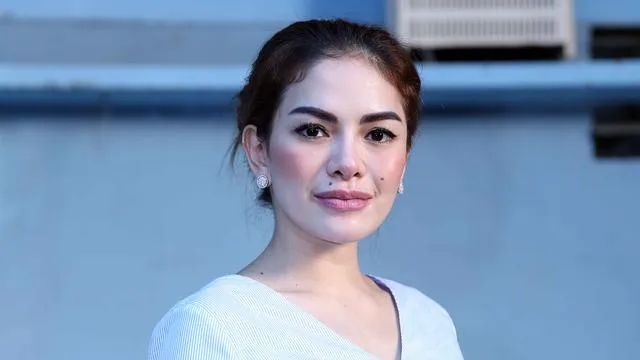 Nikita Mirzani Mogok Makan dan Susah BAB