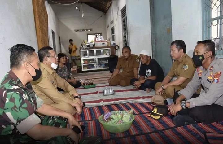 Bupati Tulungagung Takziah ke Rumah Korban Tragedi Kanjuruhan
