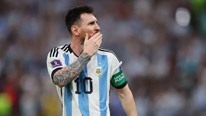 Grup C: Argentina-Polandia, Grup D: Prancis-Denmark